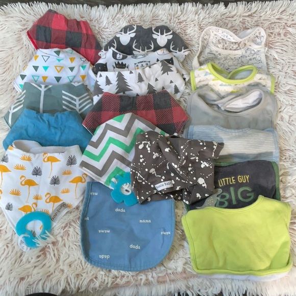 Large bundle of baby boy bibs - Picture 5 of 5